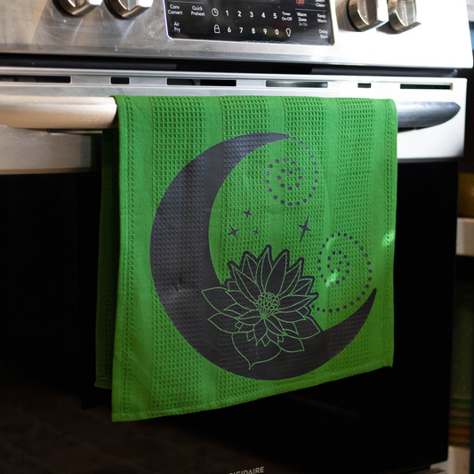 Green Crescent Moon Decorative Kitchen Towel